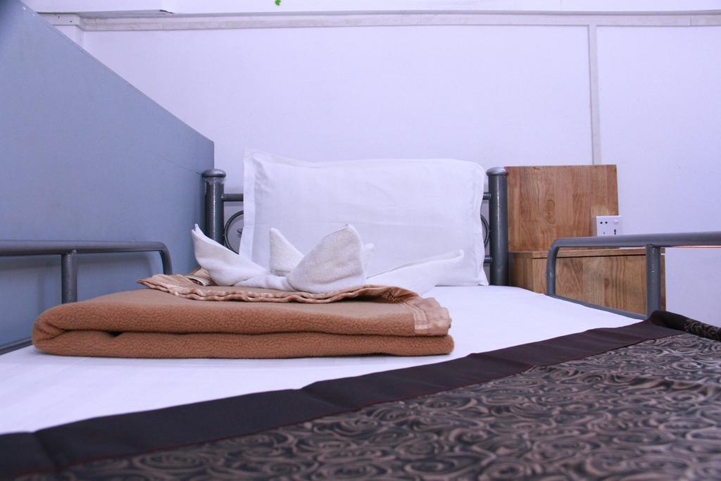 20Th Street Hostel Rangoon Buitenkant foto