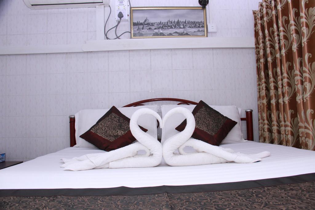 20Th Street Hostel Rangoon Buitenkant foto