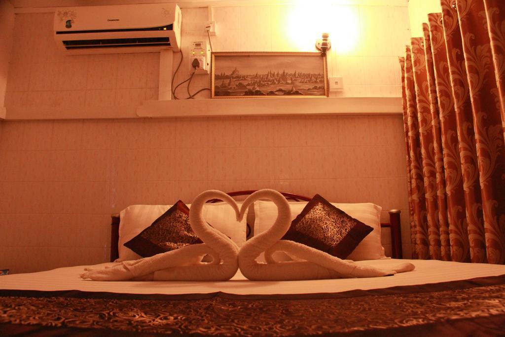 20Th Street Hostel Rangoon Buitenkant foto